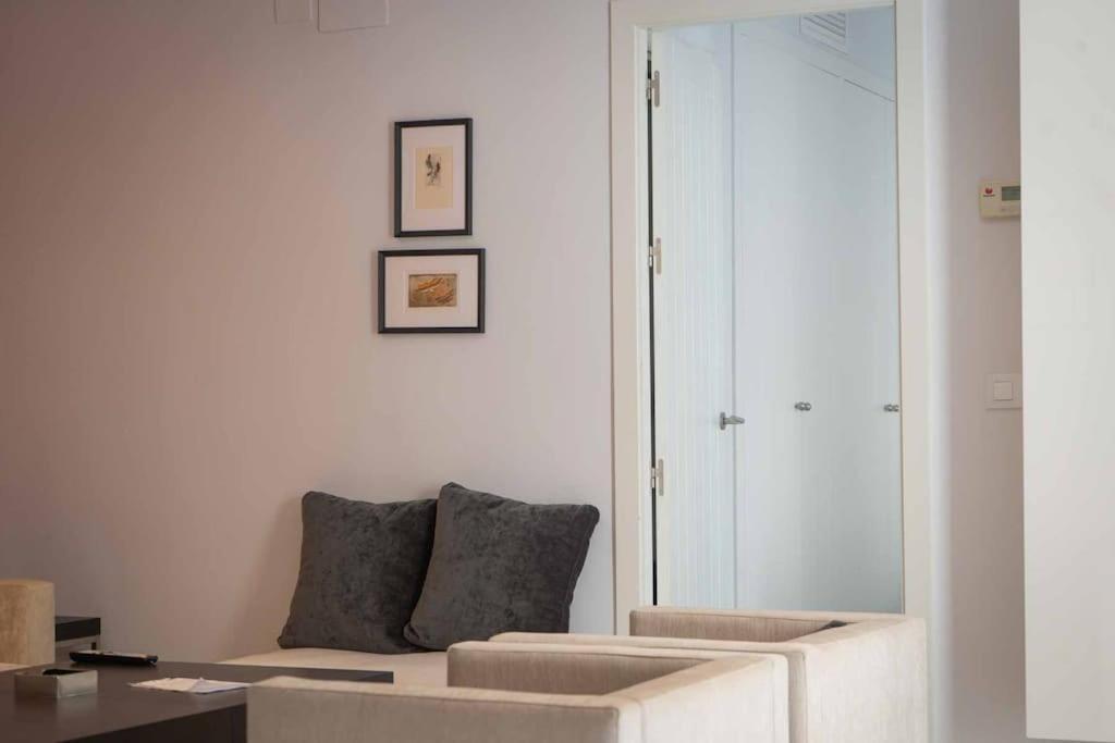 Apartamento Nuevo Junto A La Catedral De Sevilla Екстер'єр фото
