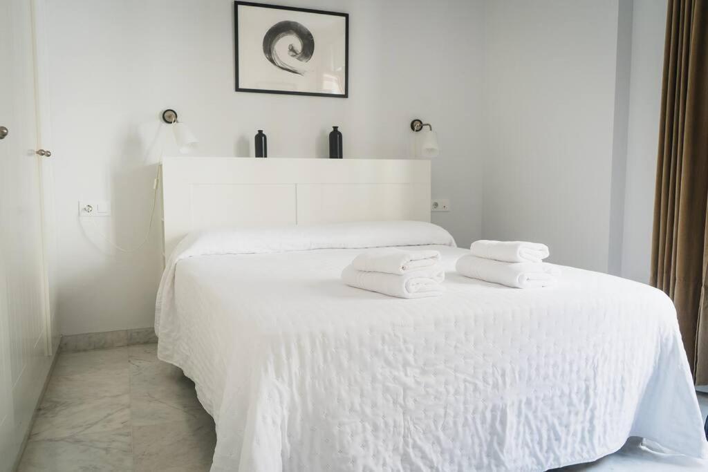 Apartamento Nuevo Junto A La Catedral De Sevilla Екстер'єр фото