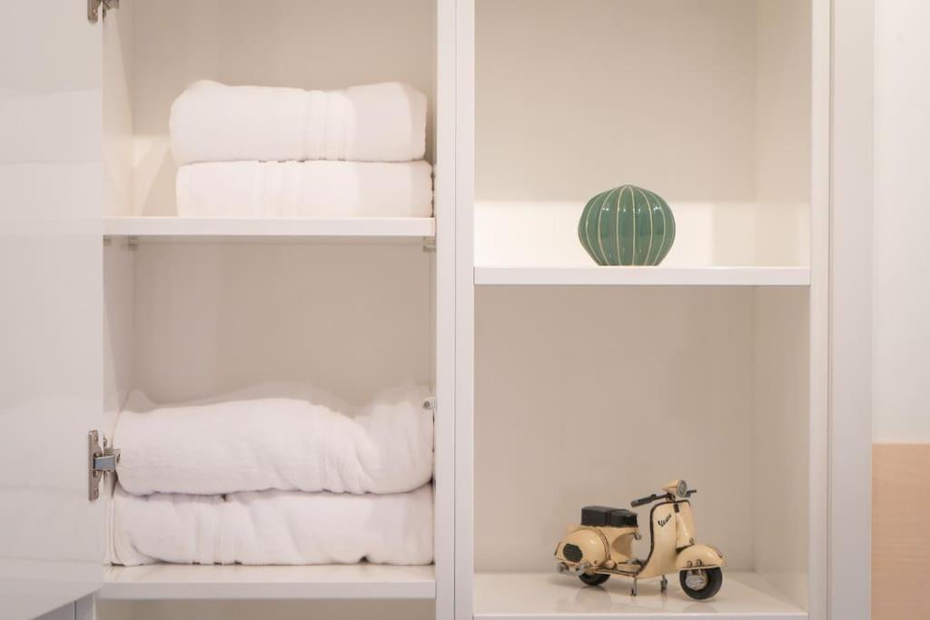 Apartamento Nuevo Junto A La Catedral De Sevilla Екстер'єр фото